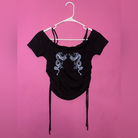 Tops - Black Dragon Off-Shoulder Top